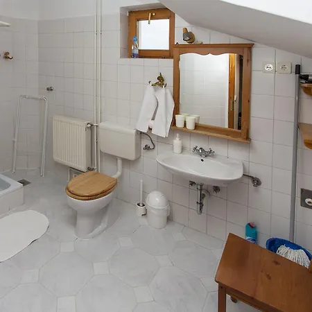 Amadeus Vendeghaz 3*