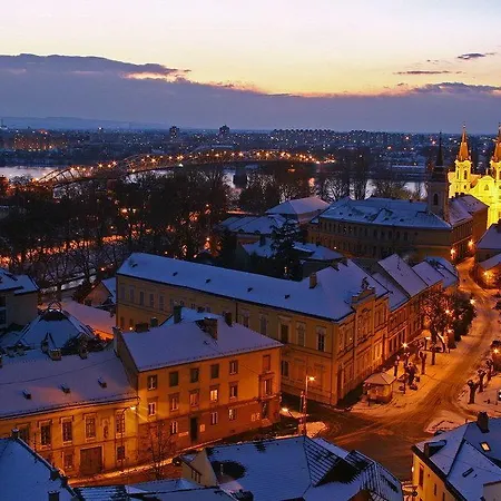 Amadeus Vendeghaz 3*