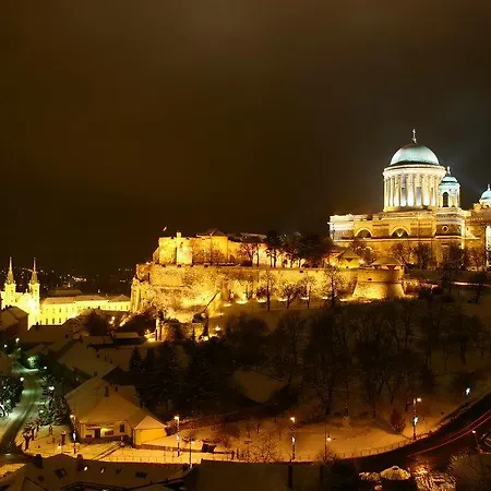 Amadeus Vendeghaz Penzion Ostřihom