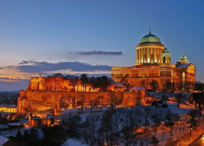 Amadeus Vendeghaz Guest house 3*