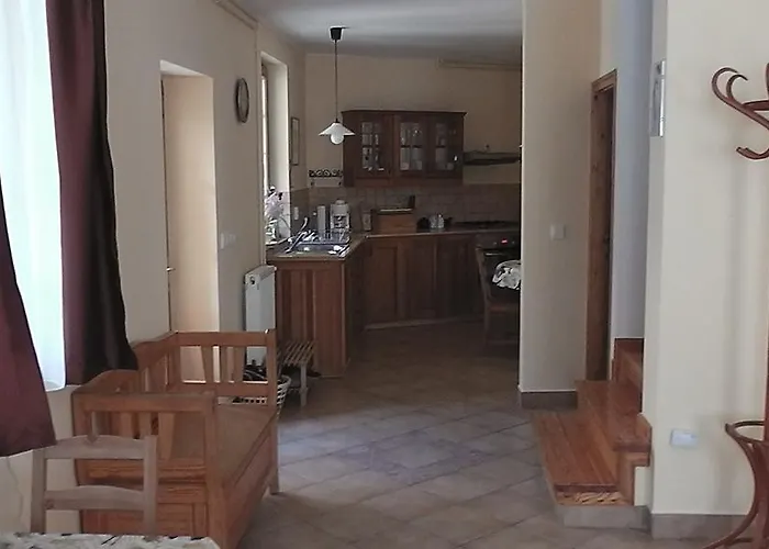 Amadeus Vendeghaz Guest house 3*